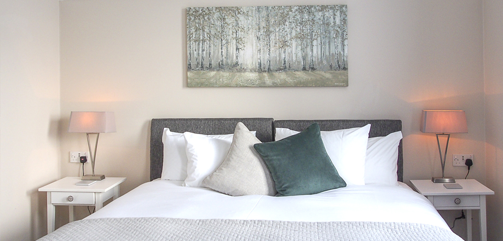 Elmdon Lodge hotel room