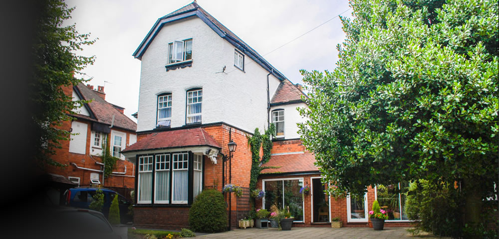 Elmdon Lodge hotel